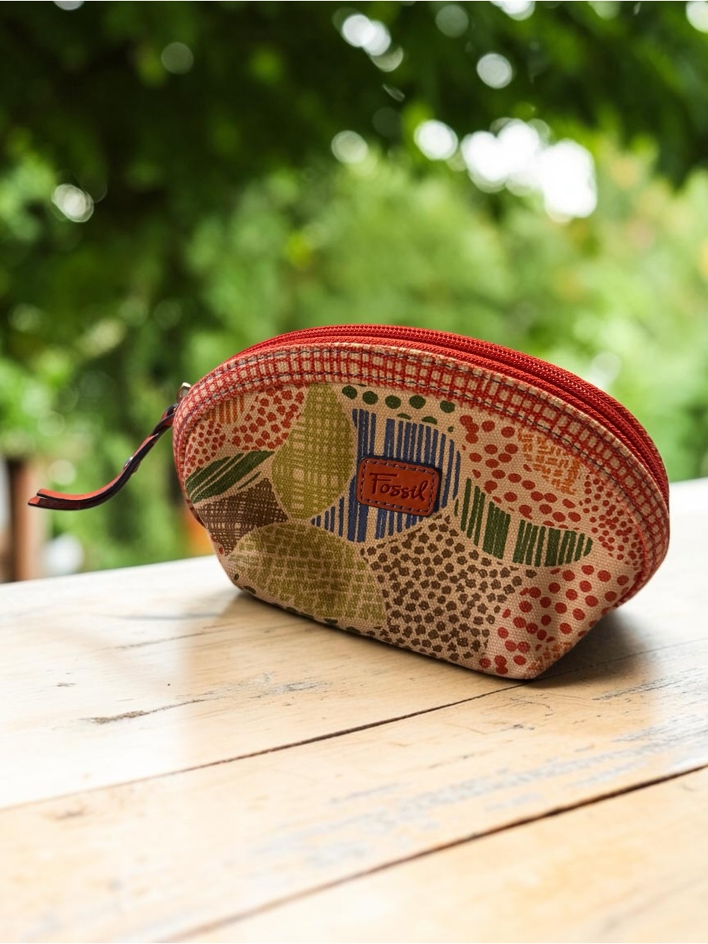 Fossil Multicolor Printed Canvas Cosmetic Case in Beige, Green, Blue & Red